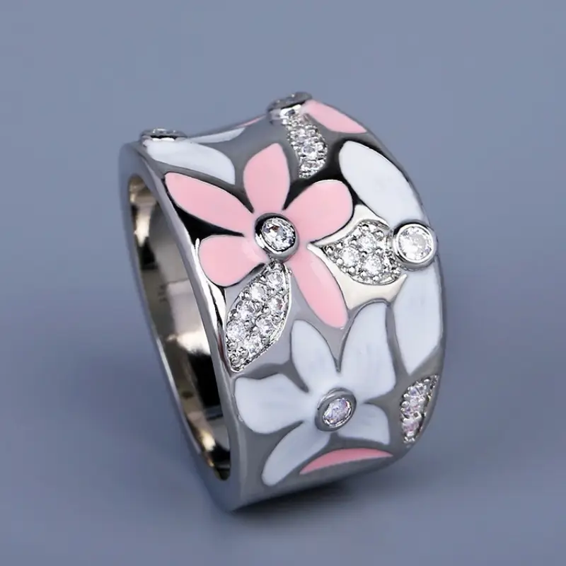 Vintage Daisy Enamel Ring